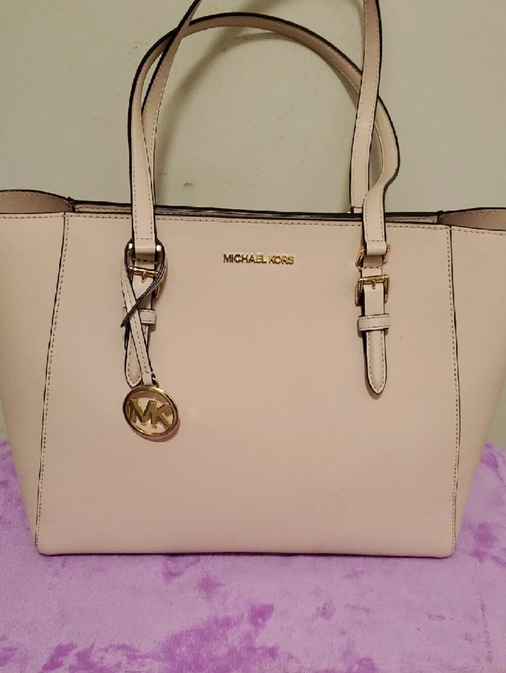 Michael Kors Blush Leather Tote with Gold Hardware - Picture 5 of 6